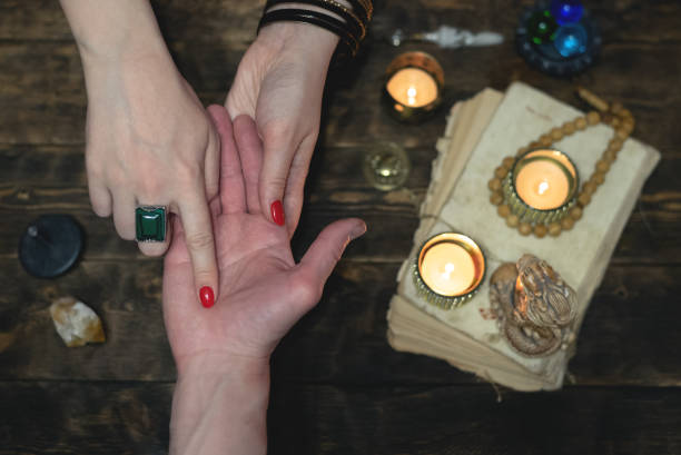 生命線が二股に分かれ島があるサインとは？意味と注意点を解説！